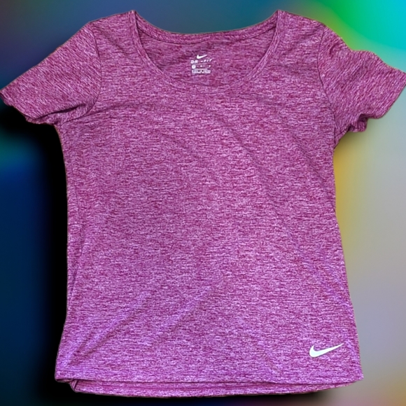 Nike Dri Fit Women's Workout Tees Size Medium - Picture 2 of 12